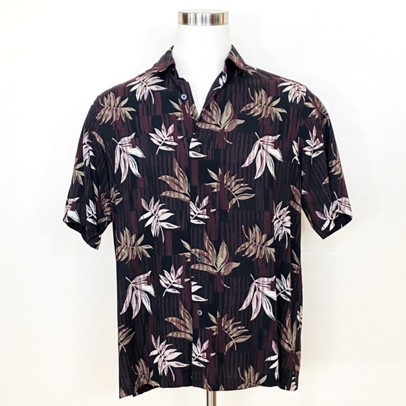 Men’s Liz Claiborne Short Sleeved Shirt - Picture 1 of 2